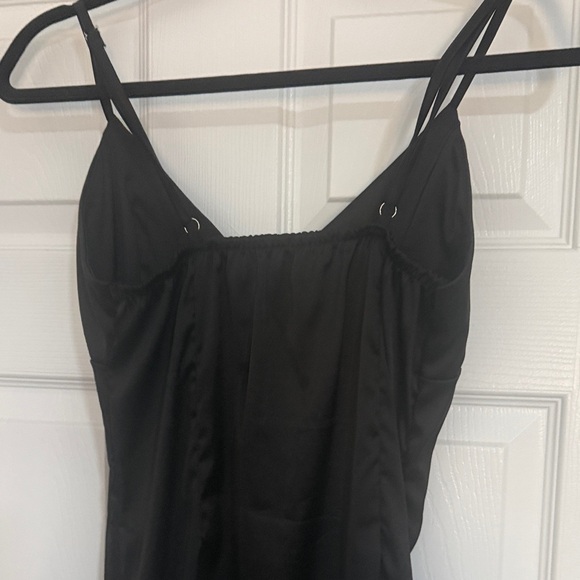 Elegant Black Slip Dress - Picture 5 of 5
